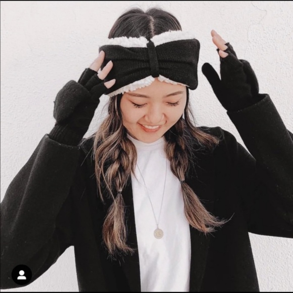 Bear Paw Ear Warmer